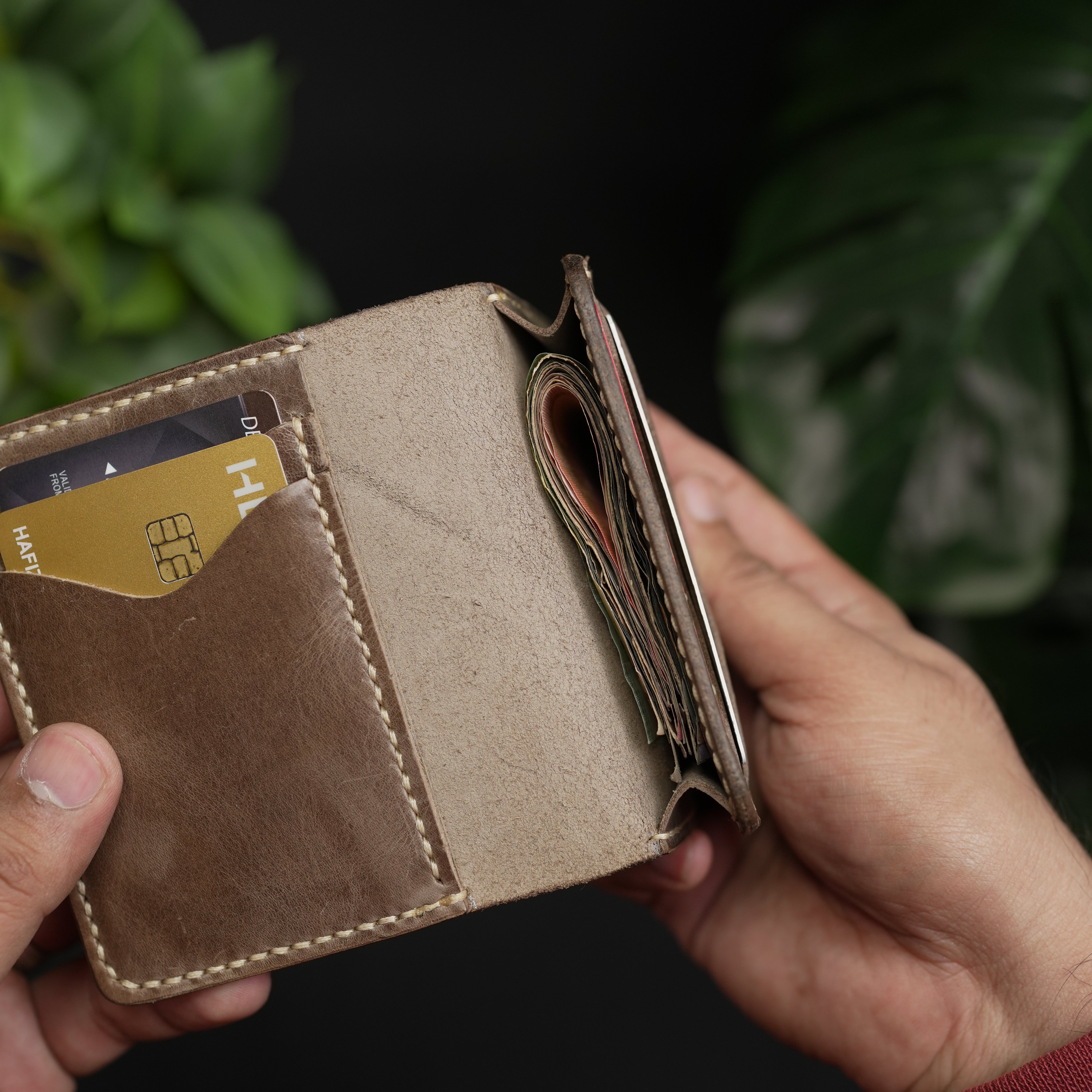 No.69 Vertical  Bifold Leather Wallet Olive Brown Color