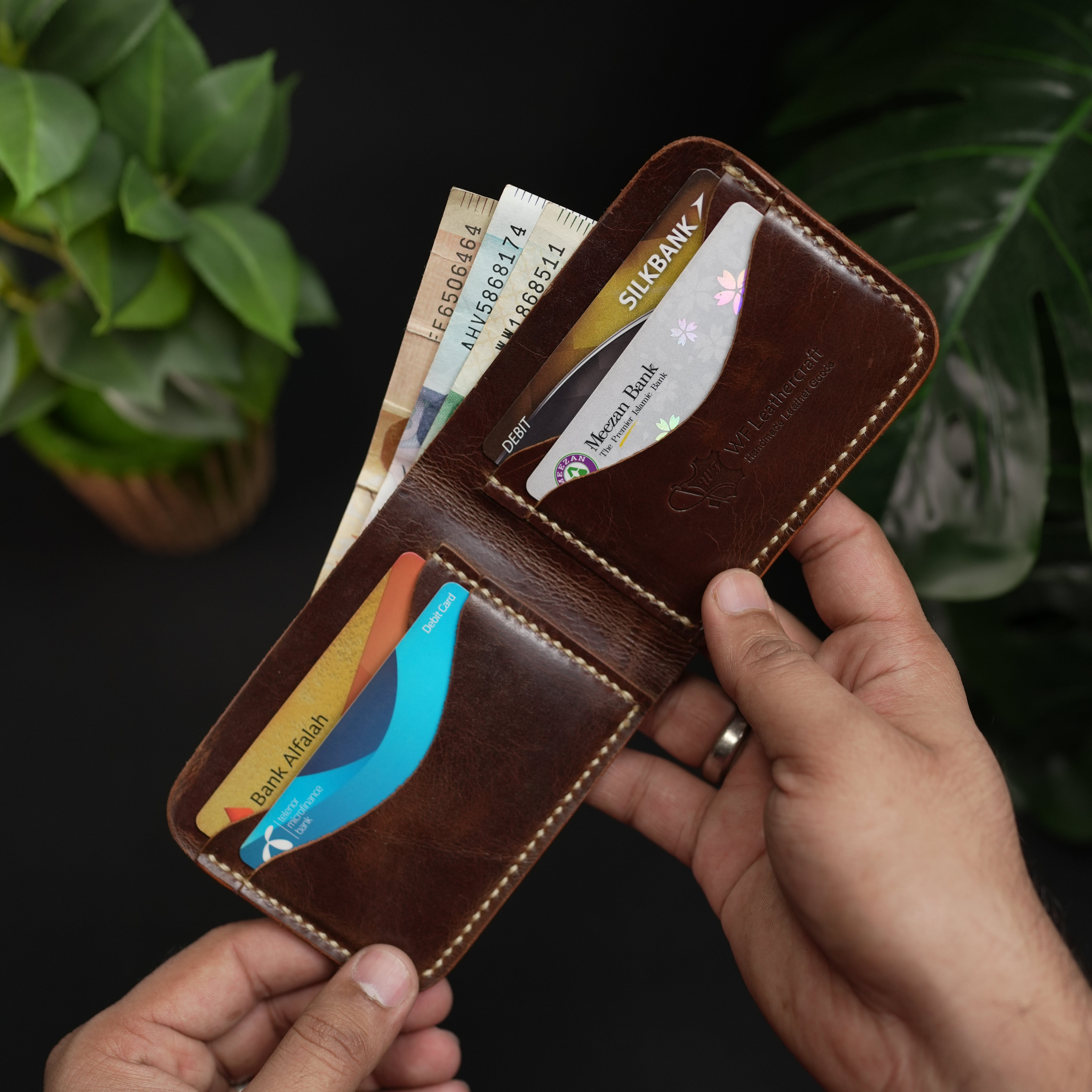 No.80 Bifold Leather Wallet Redish Brown