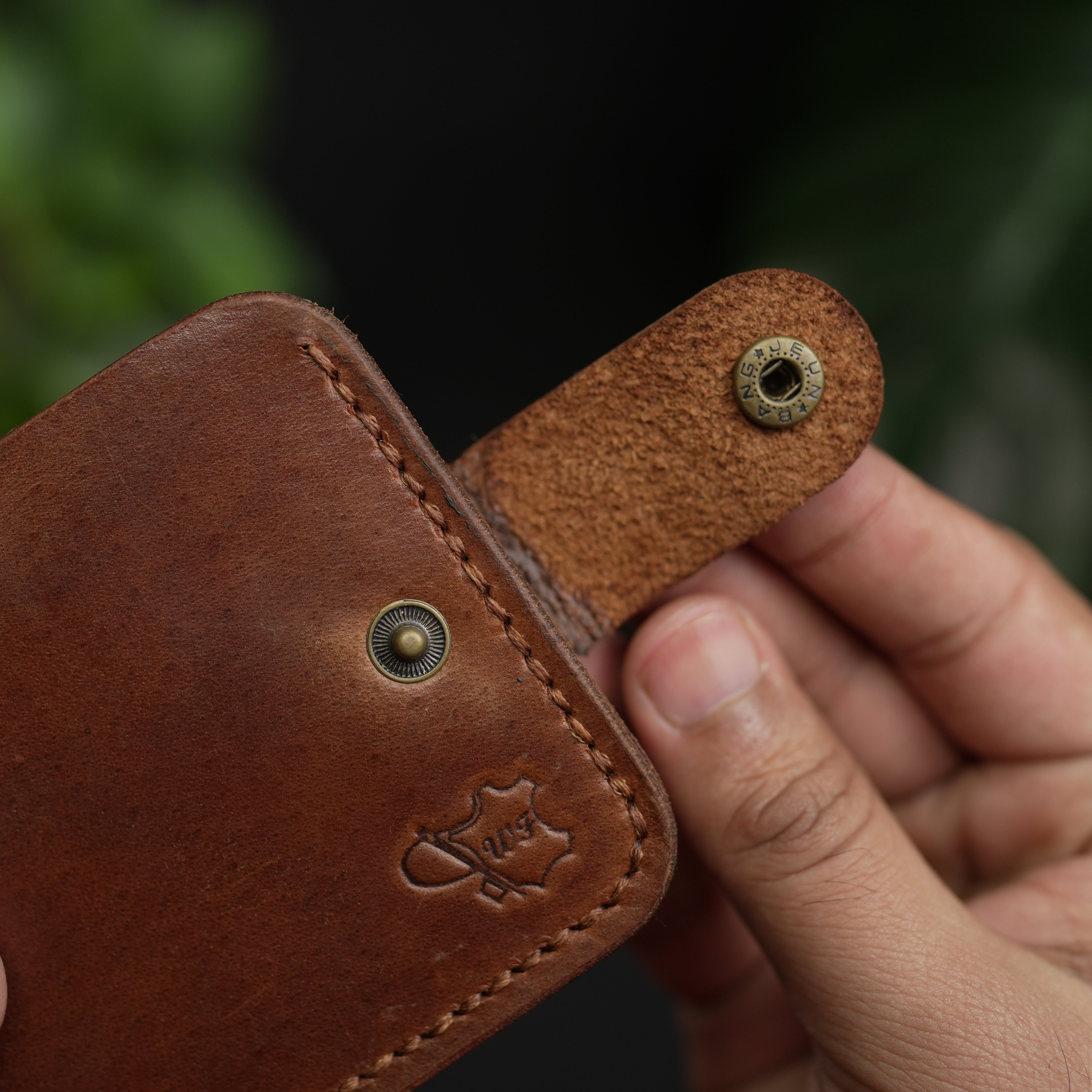 No.55 Classic Bifold Wallet Natural Brown With Button