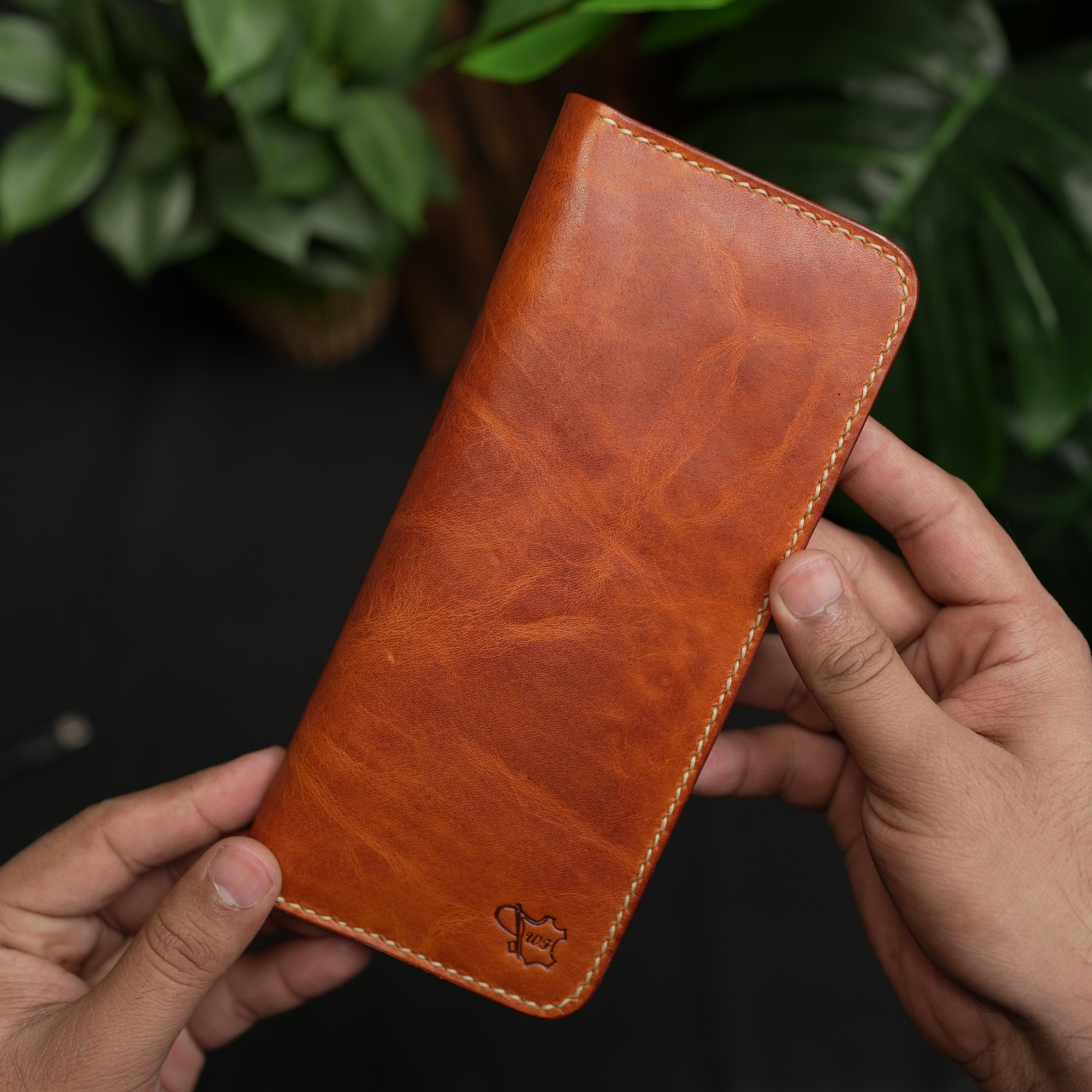 No. 72 Long Bifold Leather Wallet With Hand Dye Vintage Tan Color