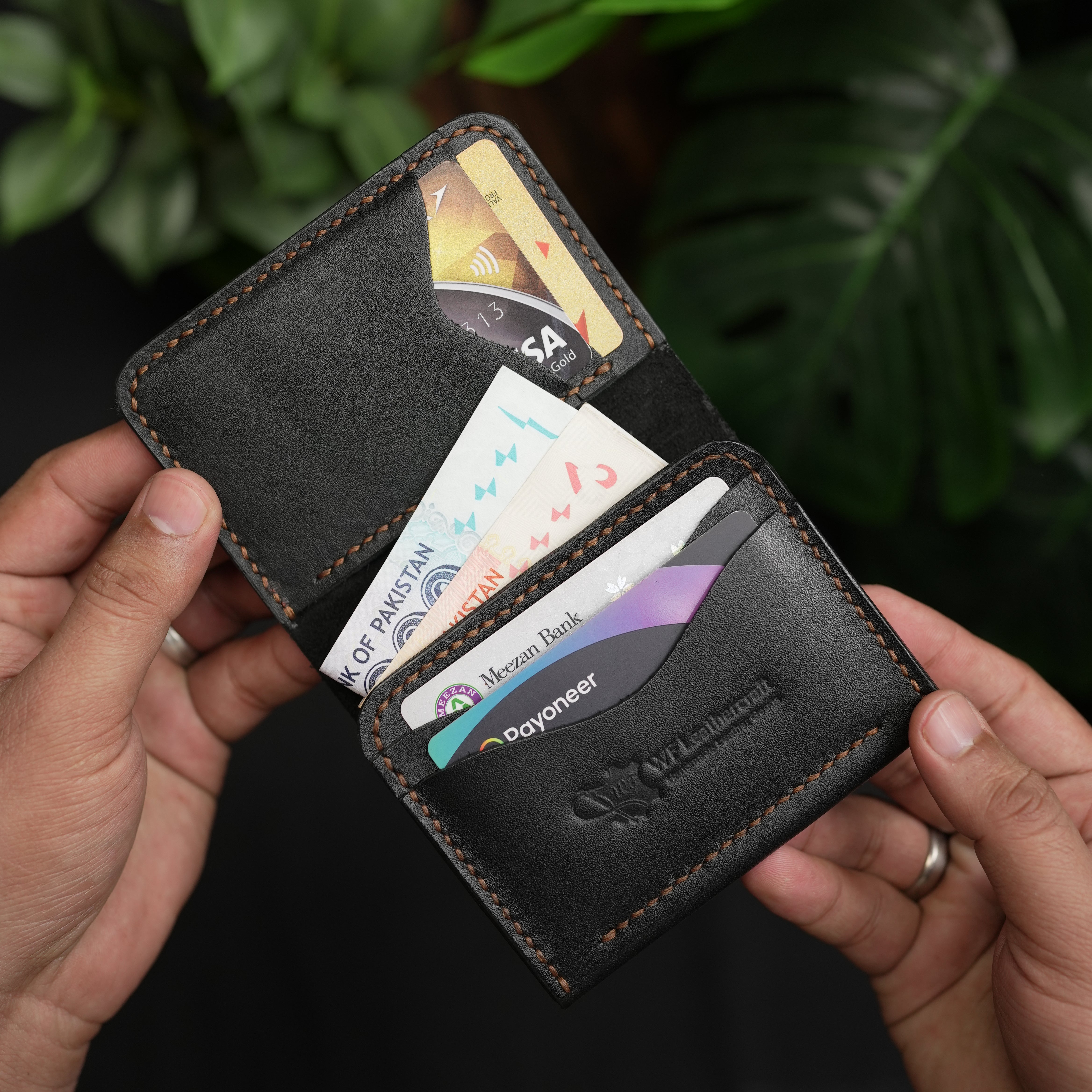 No.69 | Vertical  Bifold Leather Wallet