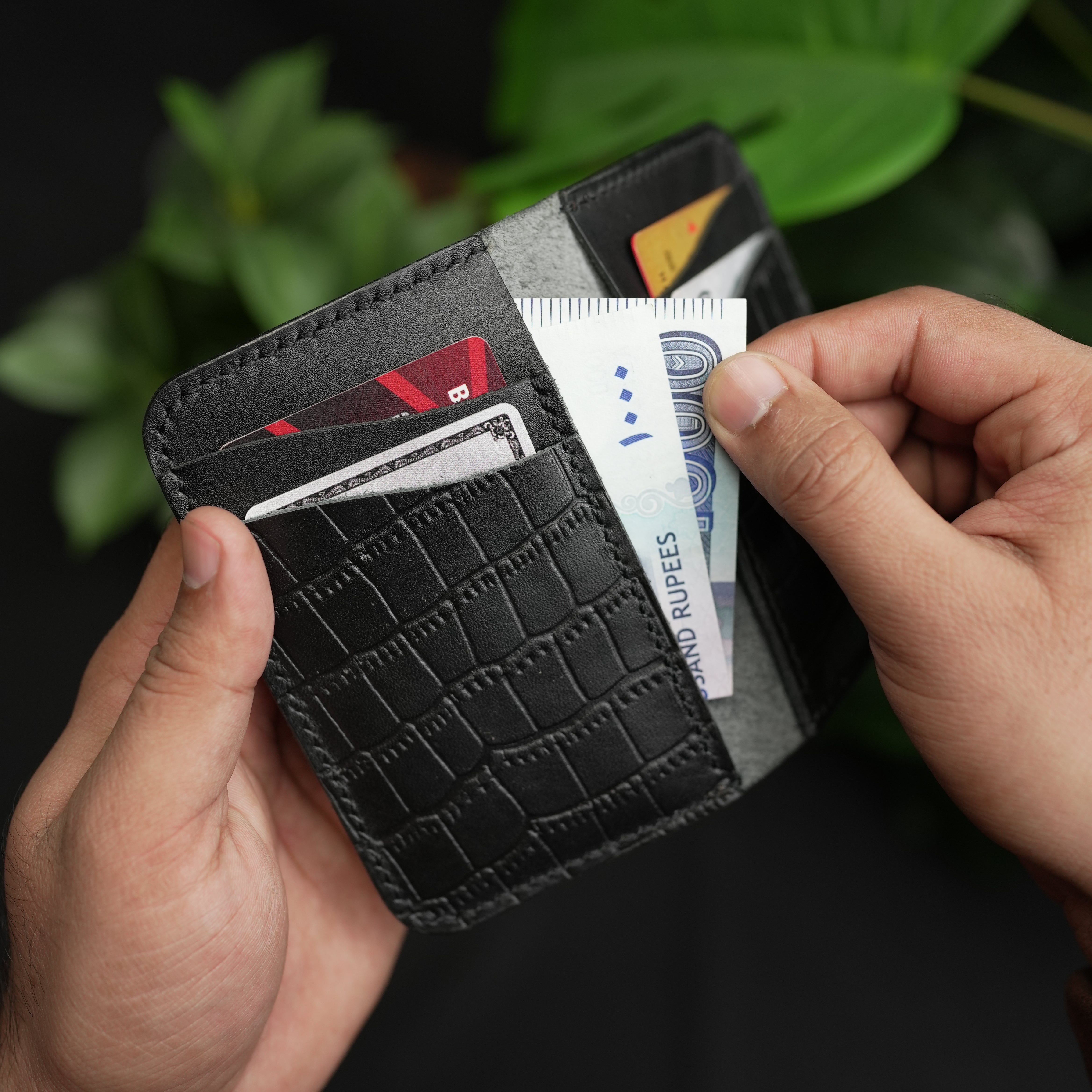 No. 79 Vertical Wallet Black crocodile