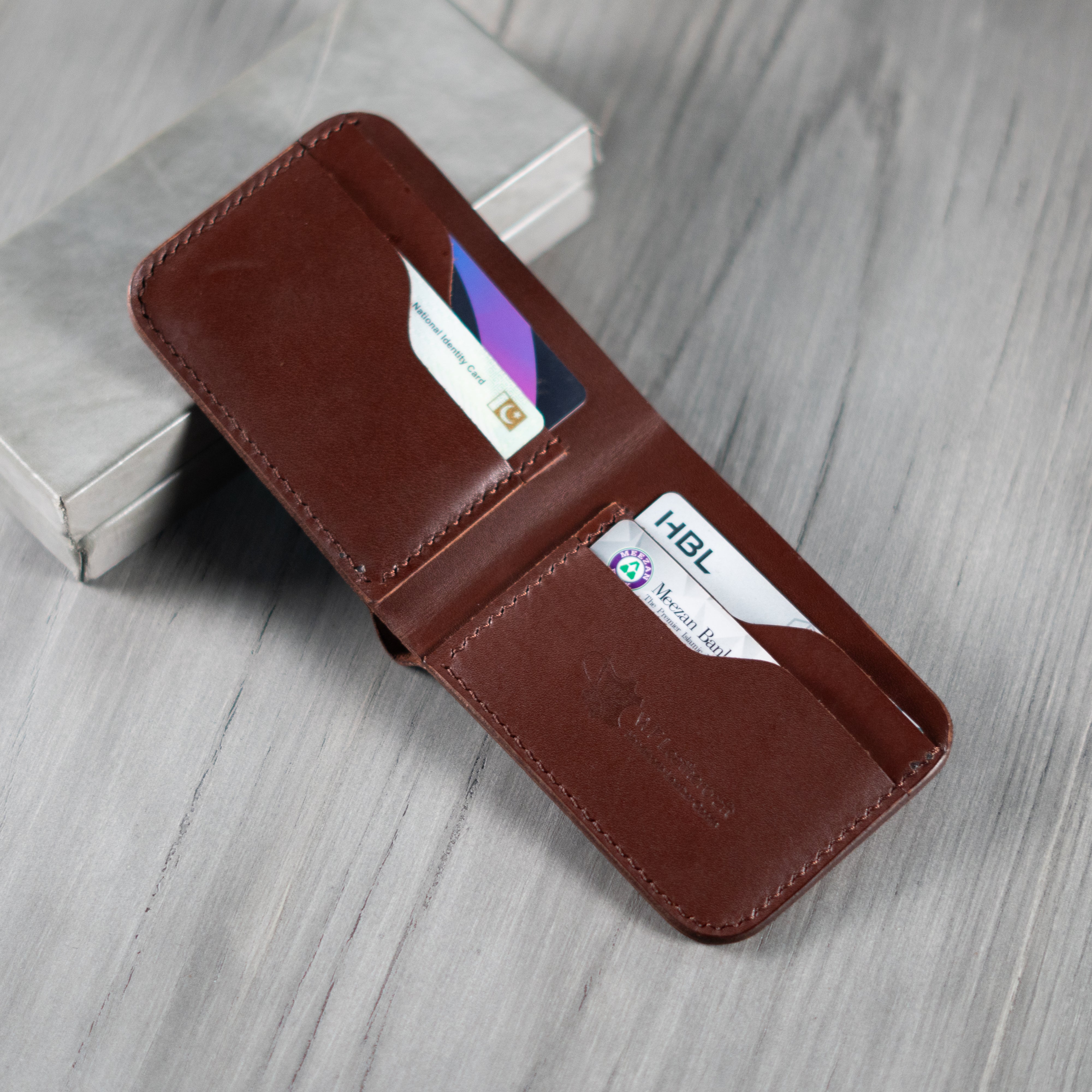No.55 Bifold Leather Wallet (Mahogany color)