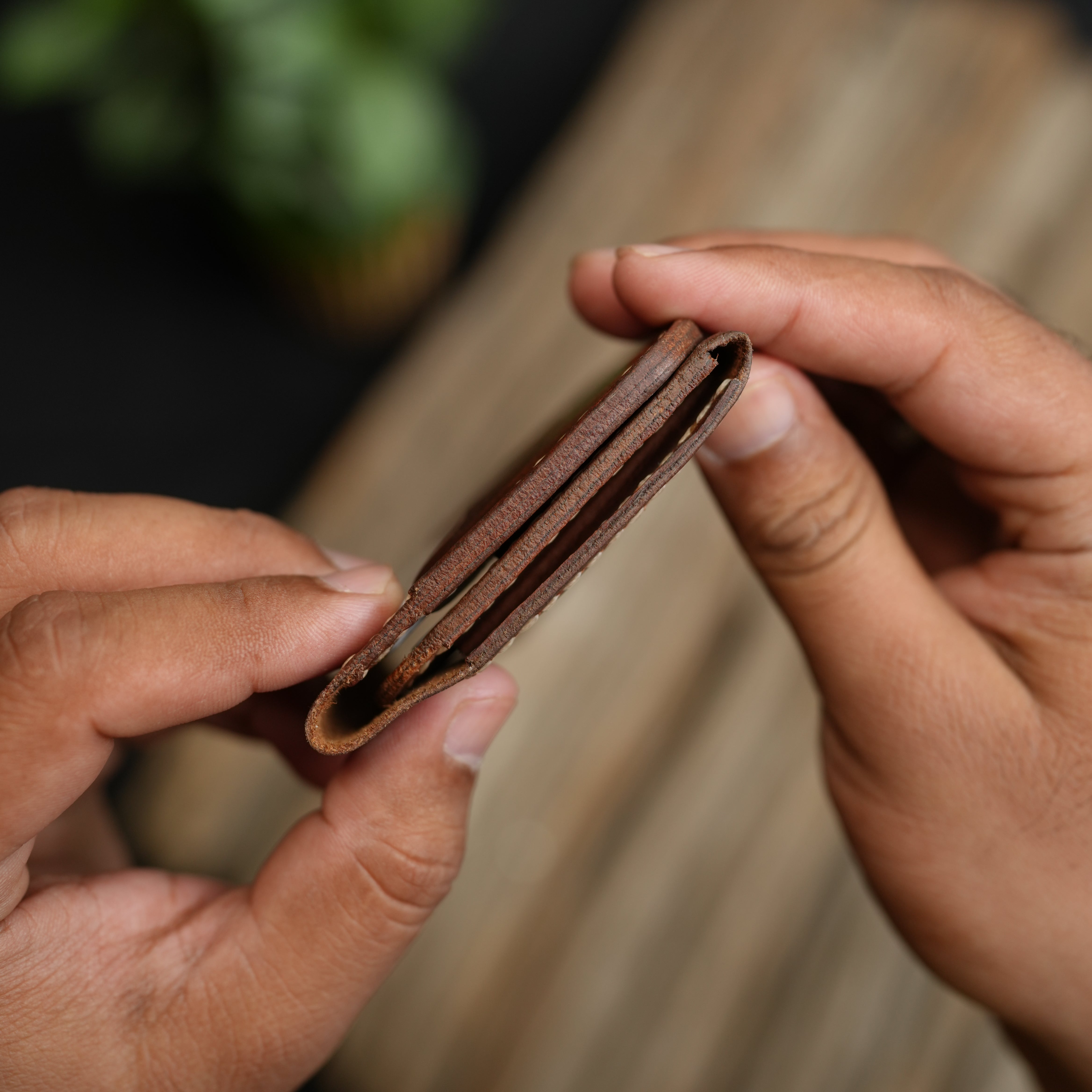 No. 107 – Ultra Compact Minimalist Wallet