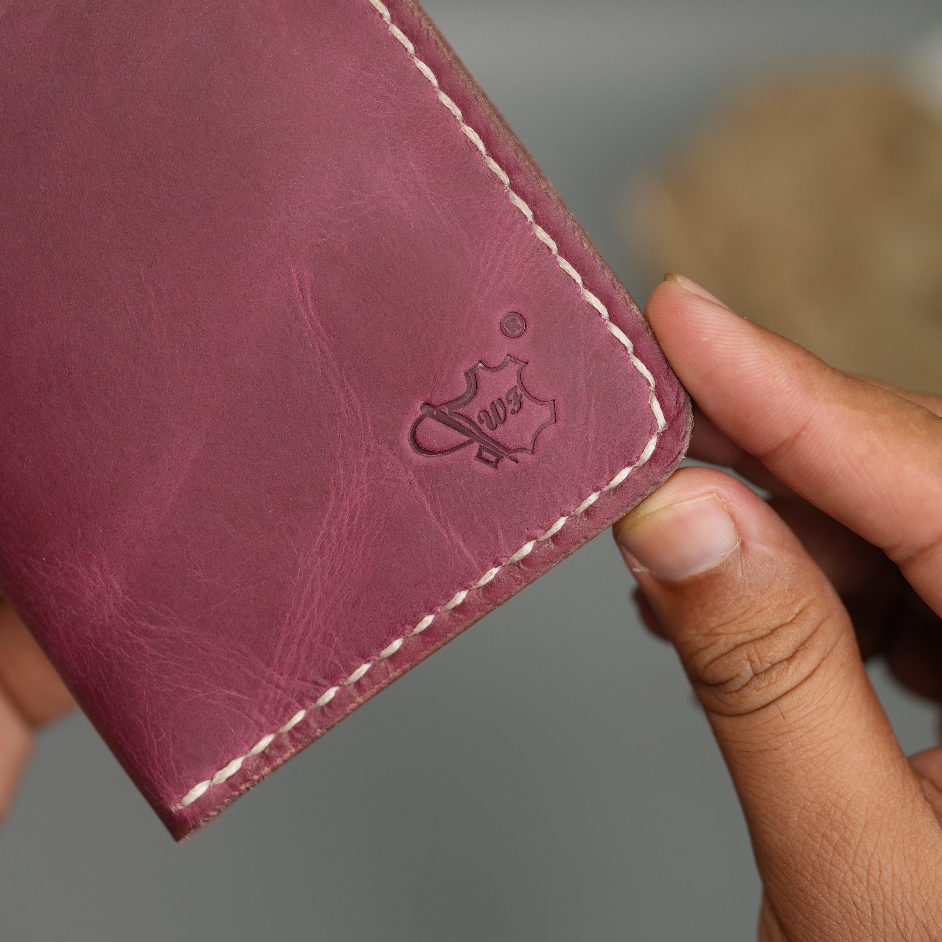 No. 94 Bifold Long leather wallet Bordo Color