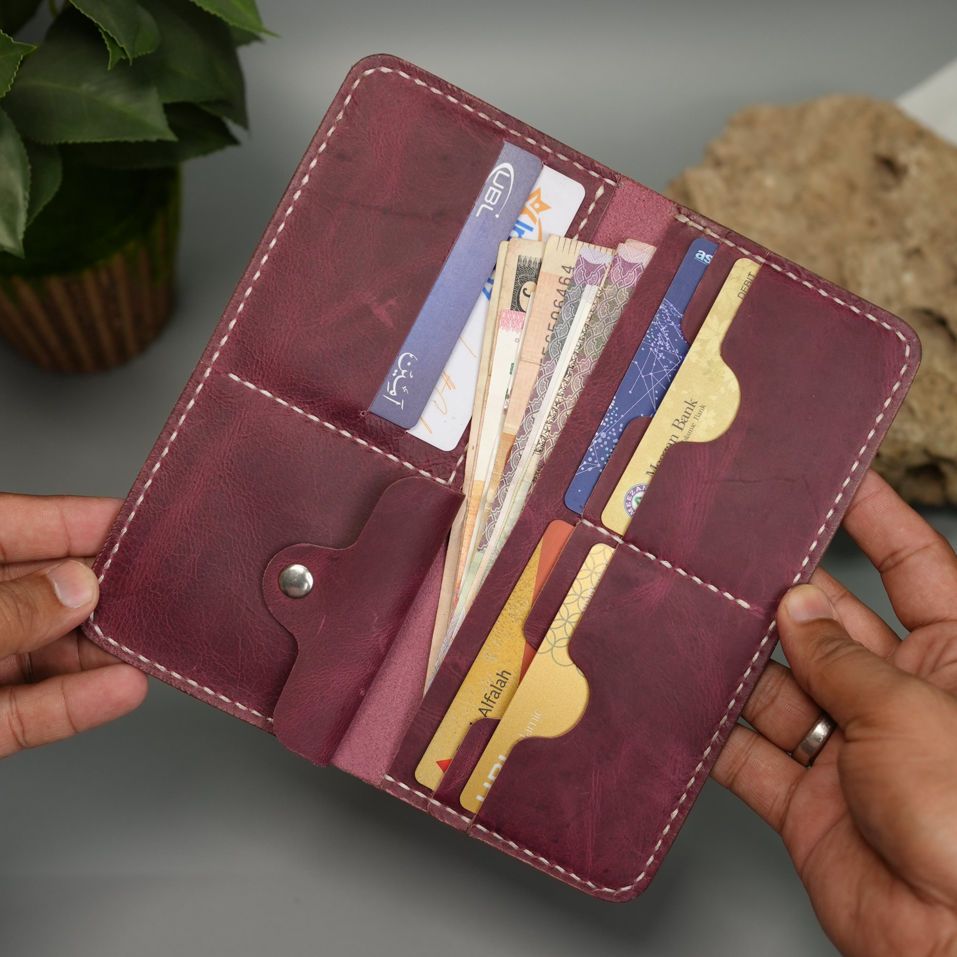 No. 94 Bifold Long leather wallet Bordo Color